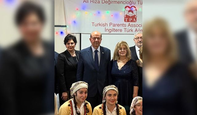 Ersin Tatar, Londra'da Ali Rıza Değirmencioğlu okulunun yardımlaşma gecesine katıldı