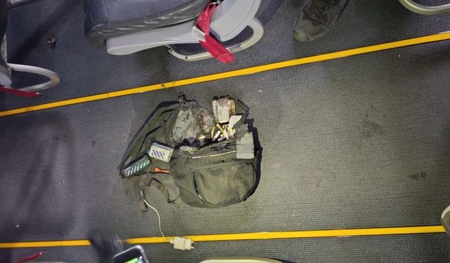 Esenboğa'da uçakta taşınabilir şarj cihazı yandı, yolcular tahliye edildi