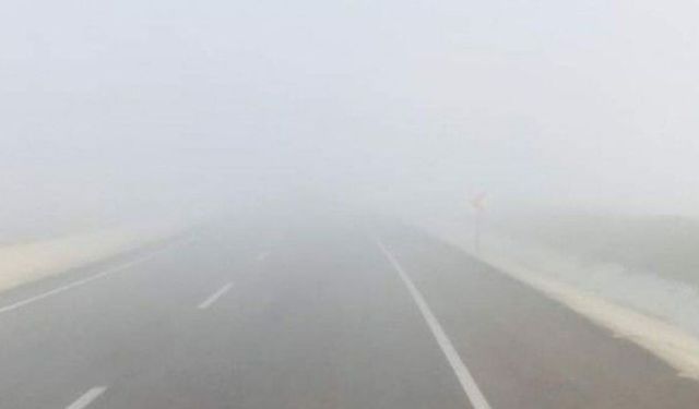 Lefkoşa, Gönyeli ile Gönyeli çemberi ve Kuzey çevre yolunda sis nedeniyle görüş mesafesi azaldı