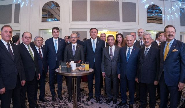 Ertuğruloğlu, TDT'nin resepsiyonuna katıldı