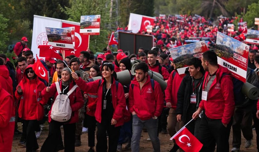 Gelibolu Yarımadası'nda 57. Alay Vefa Yürüyüşü başladı