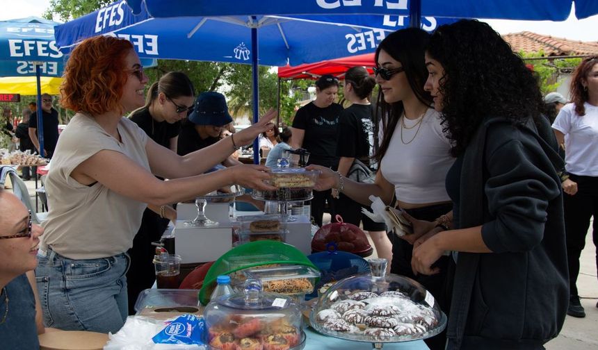 Gençlik Merkezi Birliği, Lefkoşa’da "Çemberde Kermes" etkinliği düzenledi
