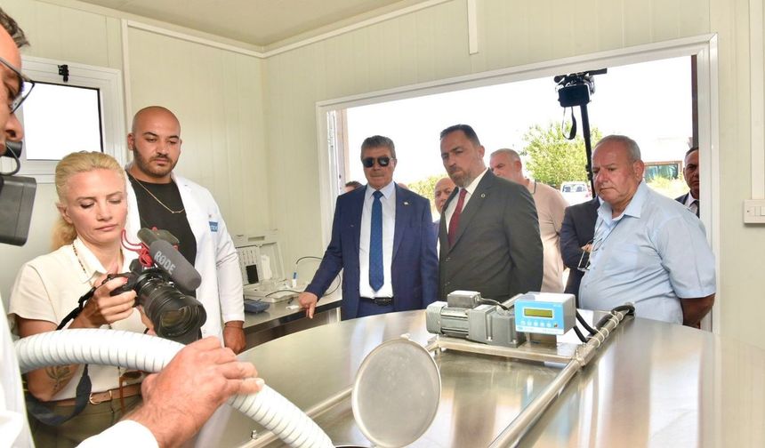 Başbakan Üstel, Minareliköy Süt Toplama Merkezi'nde incelemelerde bulundu