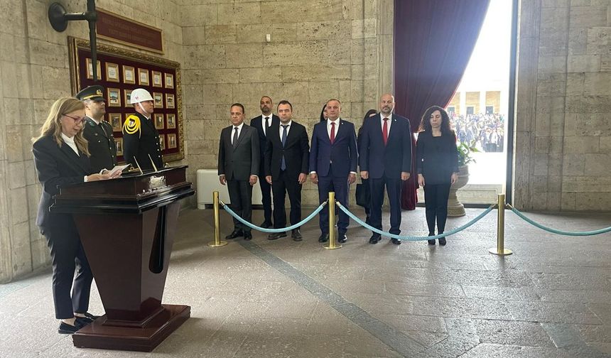 Meclis Komitesi heyetinden Anıtkabir’e ziyaret