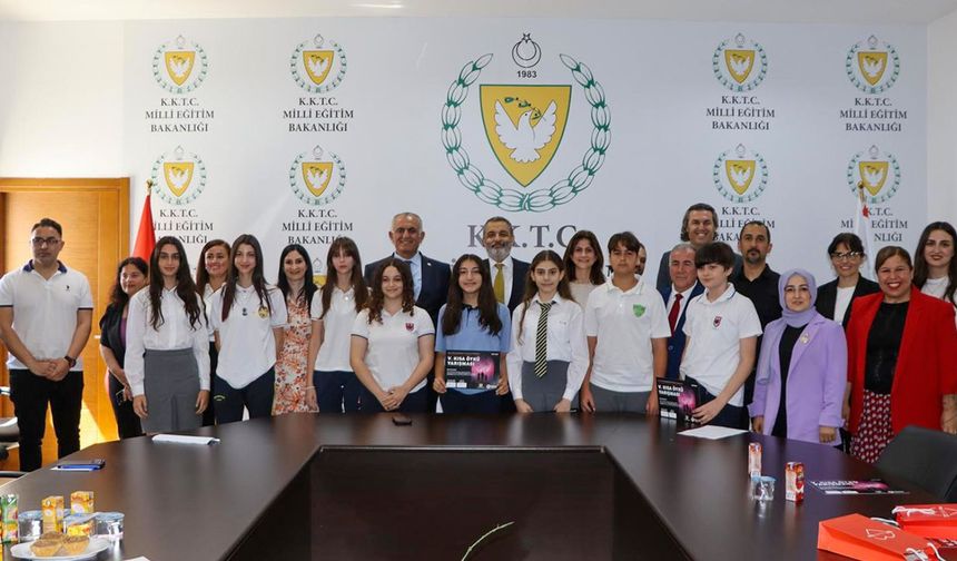 Ortaokul ve Liseler Arası Beşinci Kısa Öykü Yarışması ödülleri sahiplerini buldu