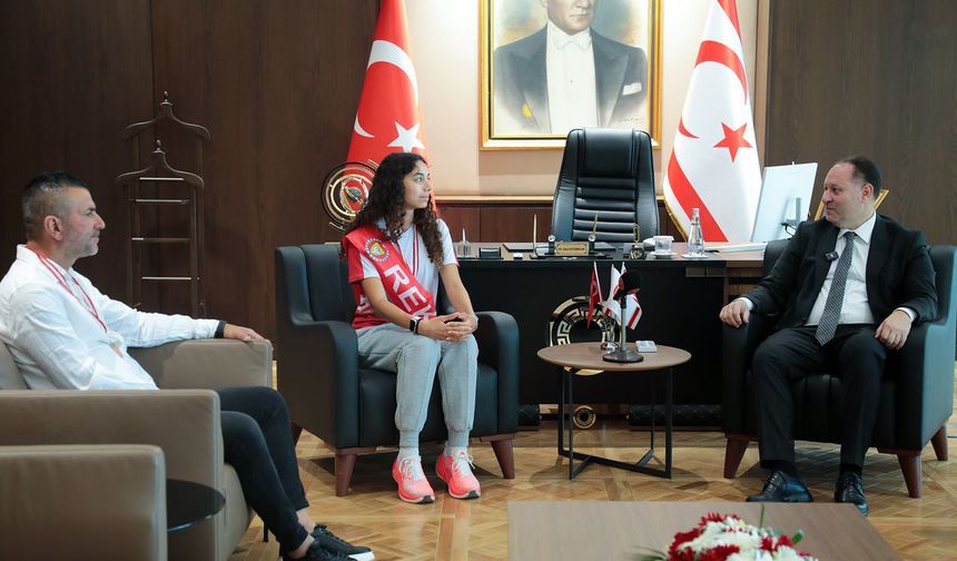 Öztürkler: “Gençlerimiz haksız izolasyonlara rağmen başarılarıyla örnek oluyor”