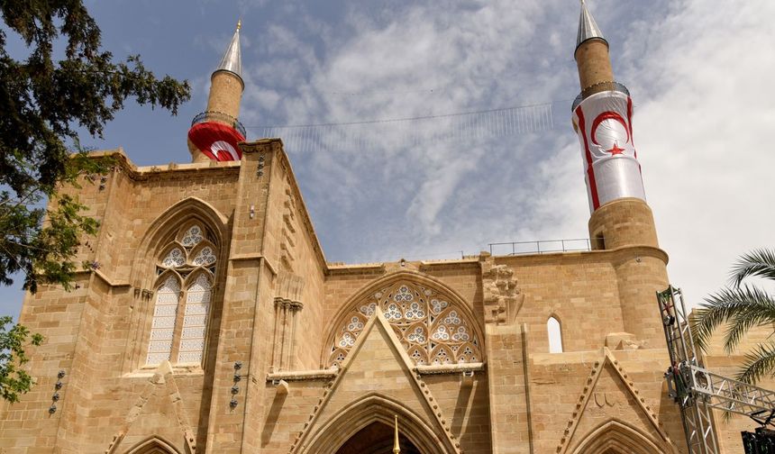 Selimiye Camii, restorasyonun ardından yeniden ibadete açıldı
