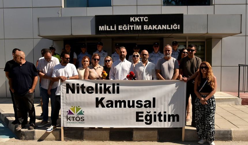 KTÖS, Milli Eğitim Bakanlığı önünde eylem yaptı: "Okulları ve kadrolarını Eylüle kadar hazırlayın"
