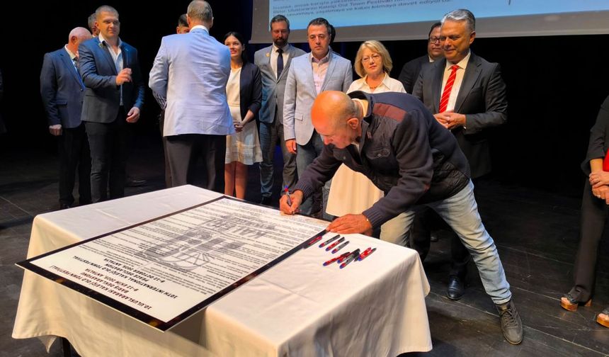 Gazimağusa Belediye Başkanı Uluçay Antalya Kaleiçi Oldtown Festivali'ne katıldı