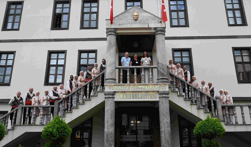 TUFAD, Finike'de 3. Uluslararası St. Nicholas Dans Festivali'ne katıldı