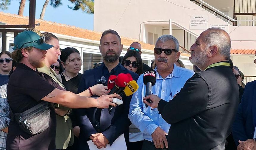 KTÖS, Lefke İstiklal İlkokulu'nda eylem yaptı