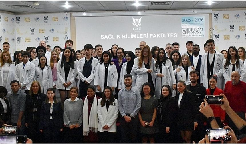 GAÜ Sağlık Bilimleri Fakültesi'nde beyaz önlük giyme töreni yapıldı