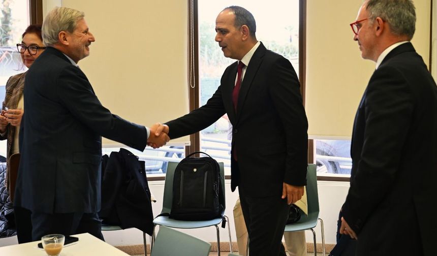 Harmancı AB'nin Özel Kıbrıs Temsilcisi Hahn ve Lefkoşa Rum Belediye Başkanı Prountzos ile görüştü