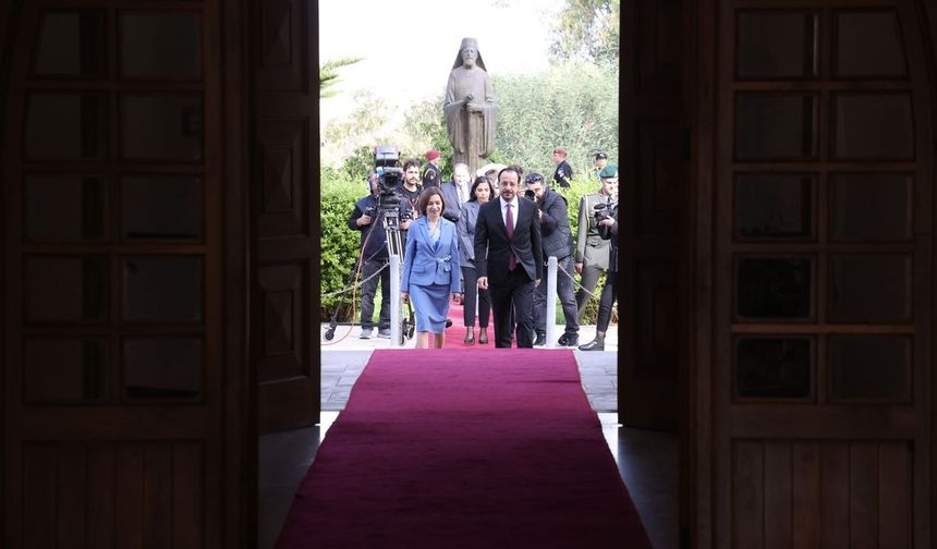 Moldova Cumhurbaşkanı Güney Kıbrıs'ta