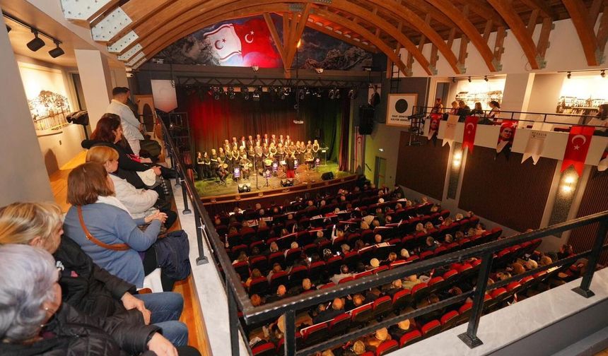 Ayvalık'ta 'Rauf Denktaş Kültür Merkezi' açıldı