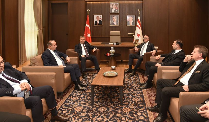 Başbakan Üstel, Özerdağ ve Yüksek Adliye Kurulu üyeleri ile toplantı yaptı: Yargı reformu ele alındı