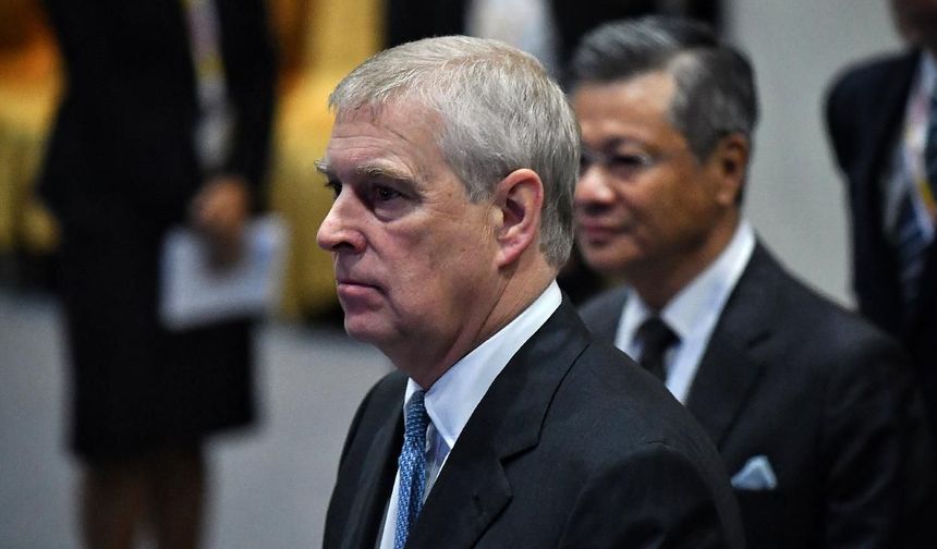 Epstein dosyası büyüyor: İngiltere Kralı 3. Charles'ın kardeşi Prens Andrew gözaltında