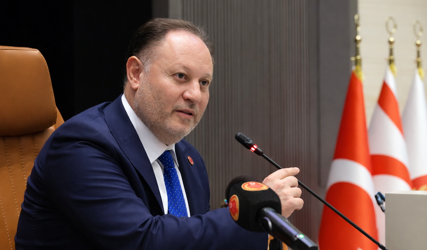 Öztürkler, Dimitriu'nun Türkiye'ye yönelik açıklamalarını eleştirdi: 'Siyasal bir cehaleti ortaya koyuyor'