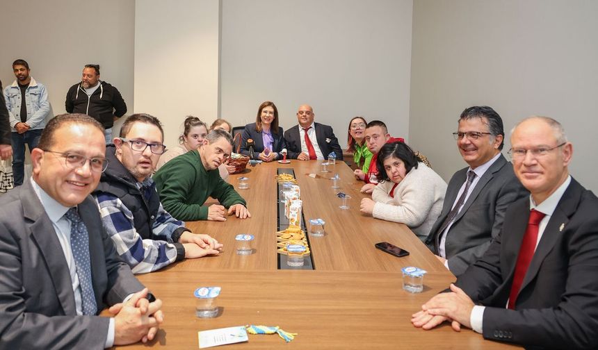 CTP: 'Tekeş çoraplarımızı giydik'