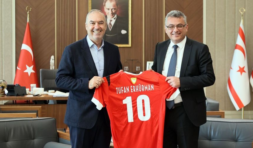 Erhürman, KTFF Başkanı Sertoğlu ve Yönetimini Kabul Etti