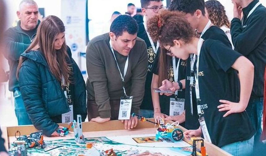 GİGEM 'Candela Robotic School' öğrencileri Güney Kıbrıs'ta derece elde etti