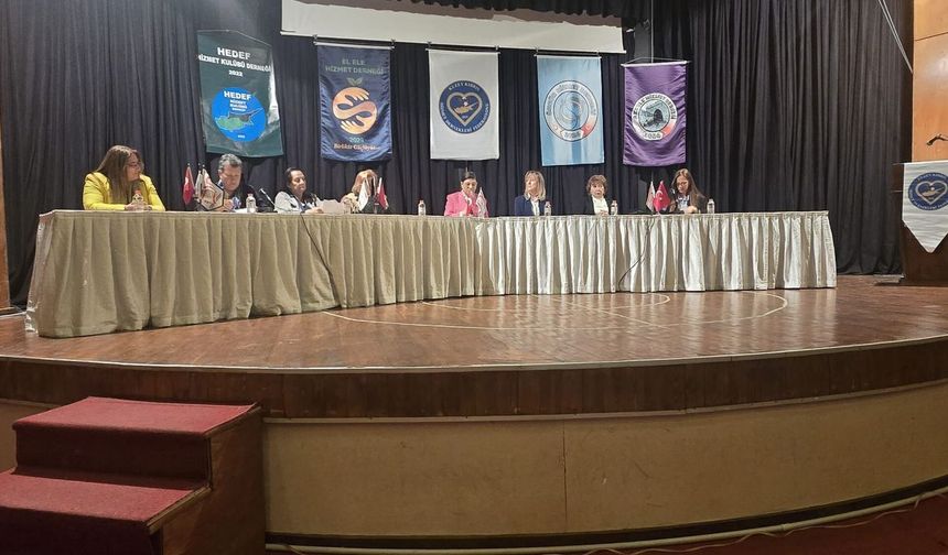 'İlklerin İzinde-Kendi Yolunu Açan Kadınlar' başlıklı panel düzenlendi