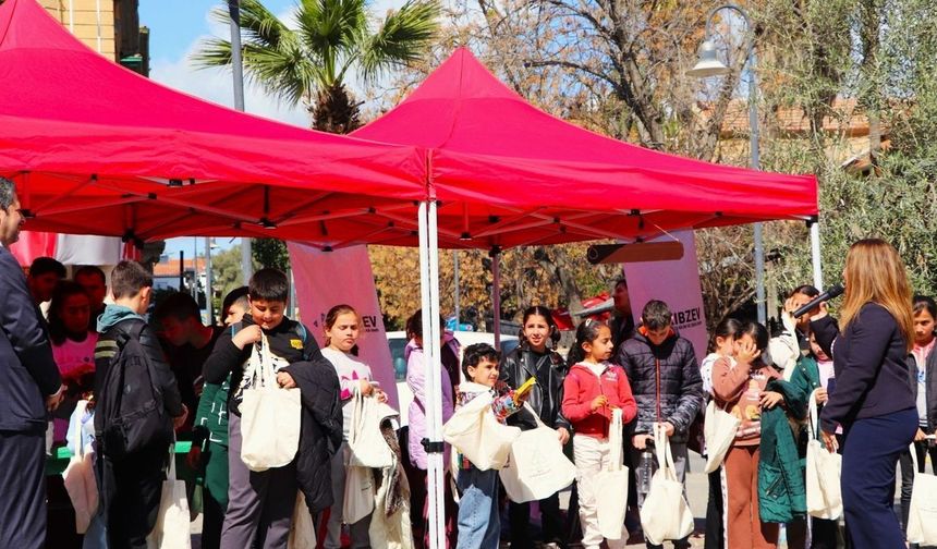 KKTC'de çocukların katıldığı sıfır atık ve geri dönüşüm etkinliği düzenlendi