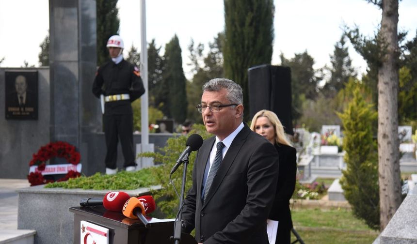 KTFD Başbakanı Osman Örek, ölümünün 27'nci yıl dönümünde törenle anıldı