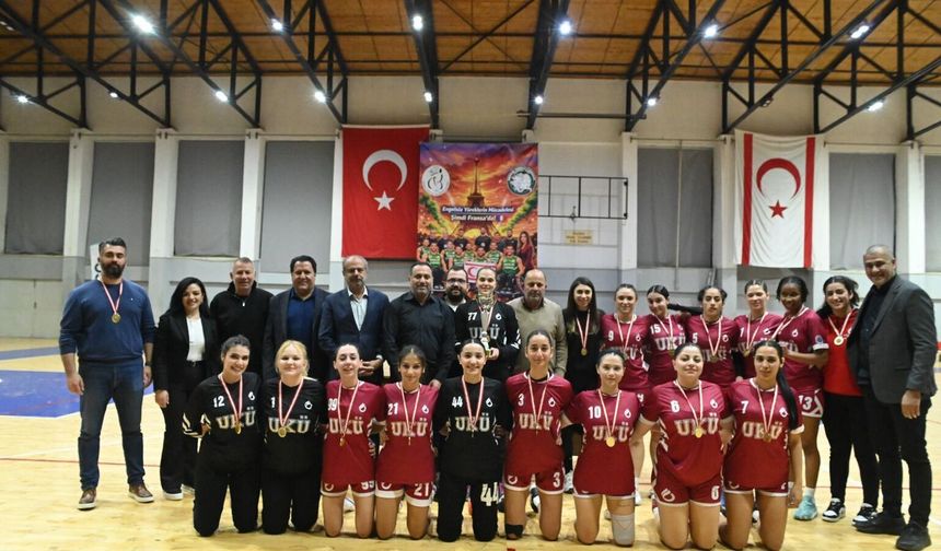 KTSYD Kupası final maçlarında UKÜ, hem erkeklerde hem de kadınlarda şampiyonluğa ulaştı