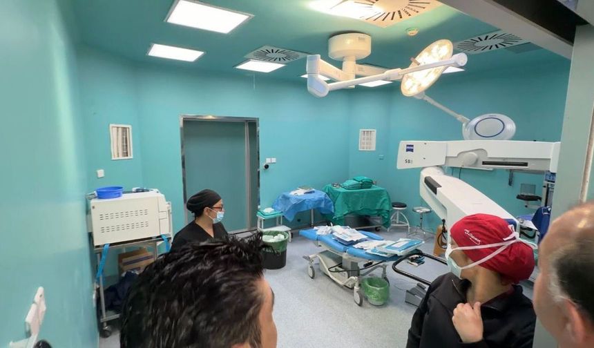 Sağlık Bakanı Dinçyürek, Gazimağusa Devlet Hastanesi'ni ziyaret etti