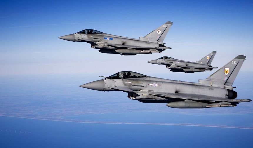 Türkiye ve İngiltere, Eurofighter destek sözleşmesi imzaladı