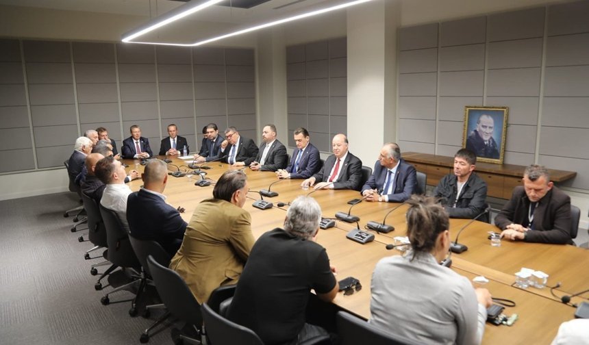 Başbakan Ünal Üstel: 'Düzenleme yeniden komiteye çekilecek'