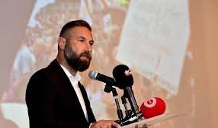Burak Maviş: 'Aydınlara giriş yasağı, Kıbrıslı Türk toplumuna yönelik bir baskıdır'