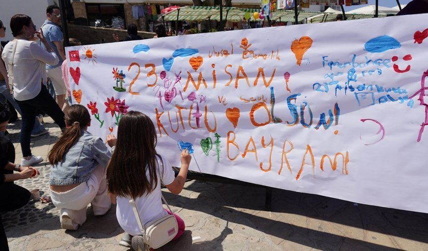 Girne'de 23 Nisan Şenliği düzenlendi