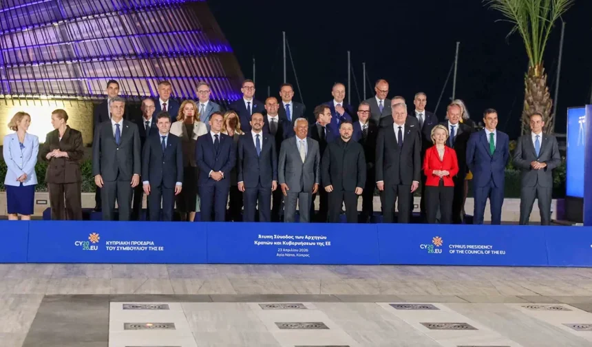 Güney Kıbrıs'ta dün başlayan AB Zirve Toplantısı sürüyor