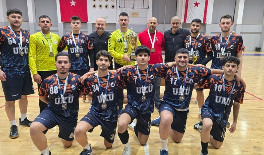 Hentbolda UKÜ'den çifte zafer