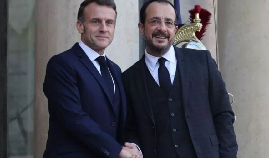 Hristodulidis dün Macron'la bir araya geldi