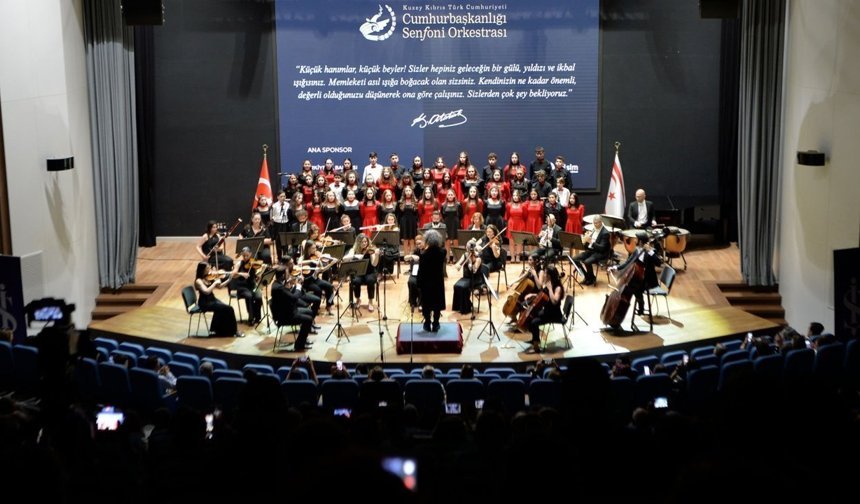 KKTC CSO 23 Nisan Ulusal Egemenlik ve Çocuk Bayramı dolayısıyla konser verdi