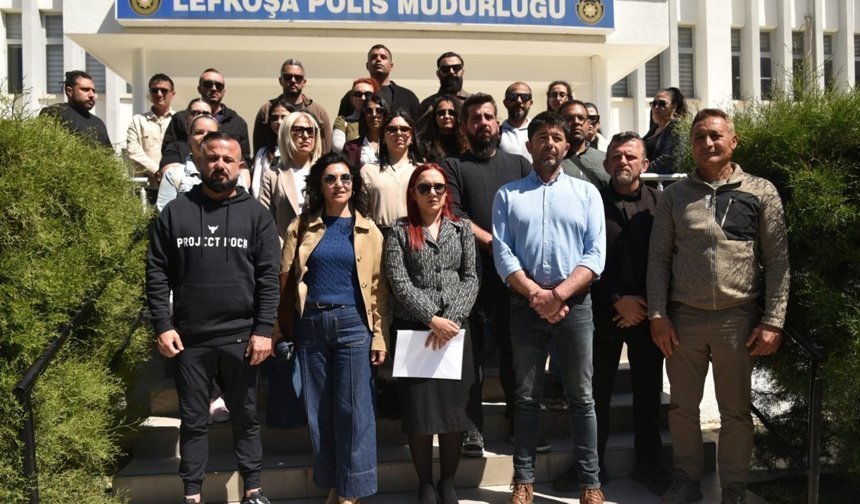 KTOEÖS Lefkoşa Polis Müdürlüğü önünde basın açıklaması yaptı