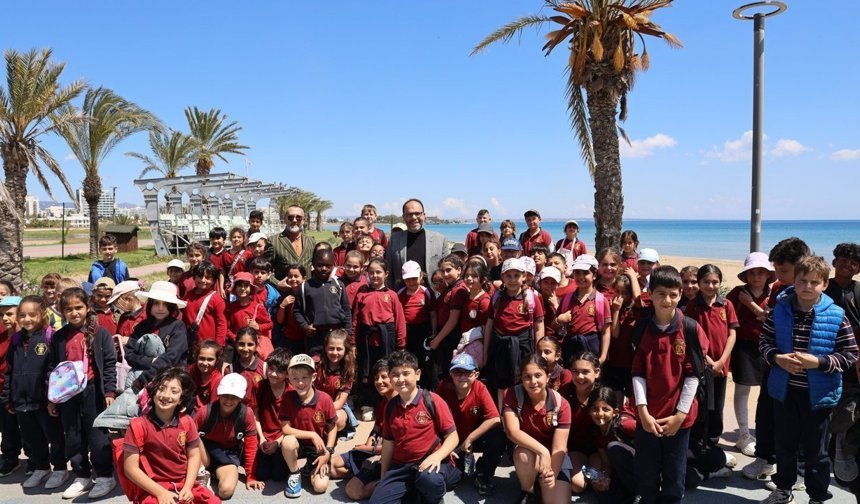 Sadıkoğlu: '23 Nisan yalnızca bayram değil, çocuklara verilen değerin göstergesi'