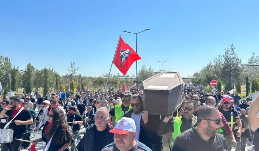 Sendikalar yeni öneriyi reddederek hükümeti istifaya çağırdı: Ne kabul ederiz ne de görüşürüz!