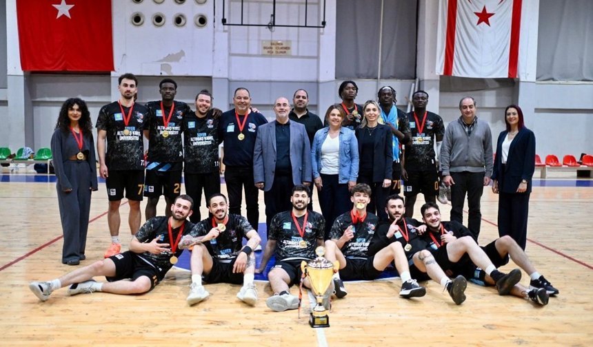 Soyer Altınbaş Kıbrıs Şampiyon