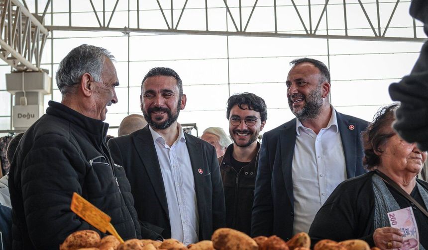 TDP Gazimağusa'da açık pazarda esnaf ve vatandaşlarla buluştu