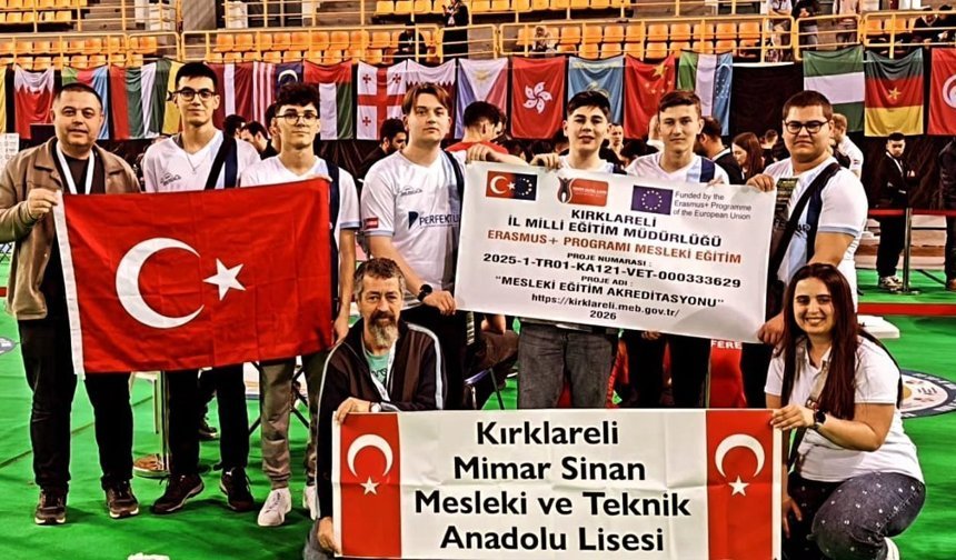 Türk öğrenciler robotikte zirvede: Dünya birinciliği Kırklareli'nden
