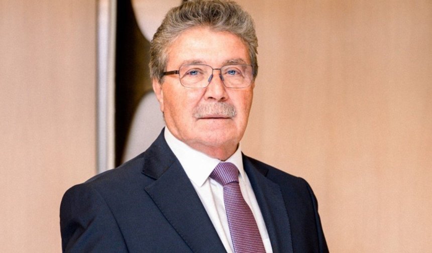 Üstel'den Hristodulidis'e: 'Askeri anlaşmalarla adayı tehlikeye atmaktan vazgeçin'