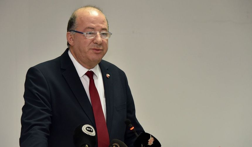 Dinçyürek: 'Nalbantoğlu Devlet Hastanesi'nde ilk kez akciğer kanseri ameliyatları robotik cerrahi yöntemiyle yapıldı'