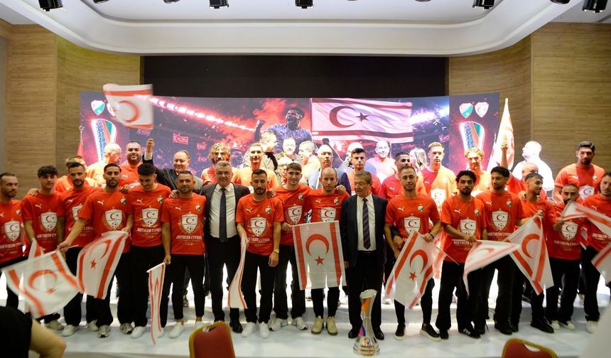 Erhürman: 'Küçük ülkede, az nüfusla pırıl pırıl gençler çıktıysa, bu halkın önünde kimse duramaz'