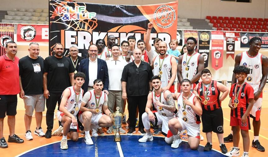 Kupa İskeleye gitti