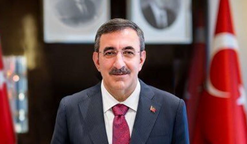 Türkiye Cumhurbaşkanı Yardımcısı Yılmaz, CONIFA Şampiyonu KKTC'yi tebrik etti