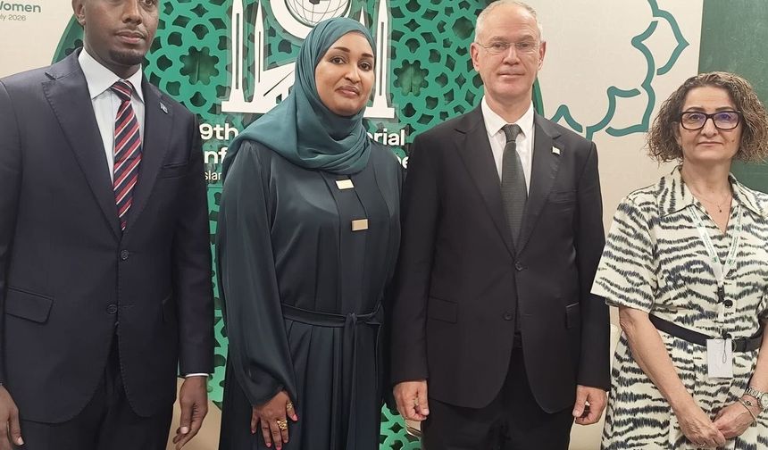 Hasipoğlu, Somali Aile ve İnsan Hakları Bakanı Makhzoumi ile görüştü